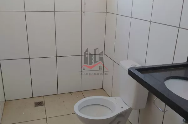 Sala comercial corporativa. Local de fácil acesso e com visibilidade privilegiada em uma região que oferece pluralidade e opções de serviços e entretenimento. Regada por todo comércio central da cidade de Panorama