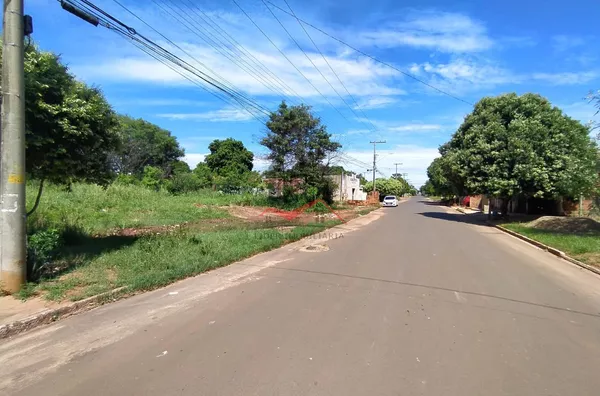 Terreno de 430 m² para venda na rua Quintino Maudonet, em Panorama
