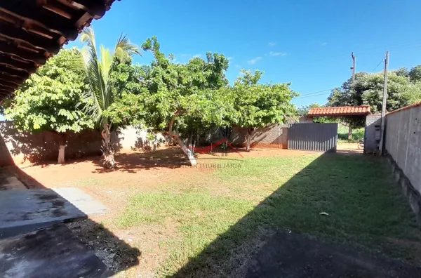 Casa com dois dormitórios e dois banheiros a venda no condomínio Residencial Panorama, em Panorama-SP 