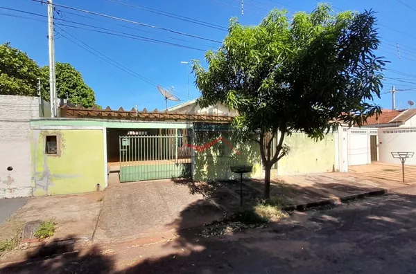 Casa com 3 quartos para aluguel no bairro Hospital, em Panorama