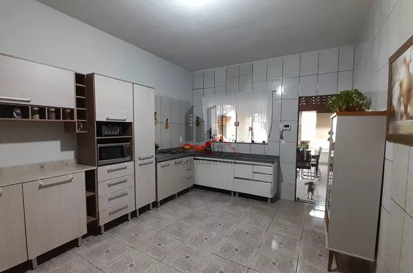 Casa a venda com 2 quartos com amplo espaço de lazer no bairro Pedro Milanez, em Panorama (SP) 