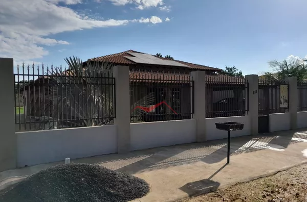 Casa nova mobiliada com 3 dormitórios e garagem para 3 carros com usina solar a venda,  no bairro Aldeia do Lago 1, em Panorama-SP