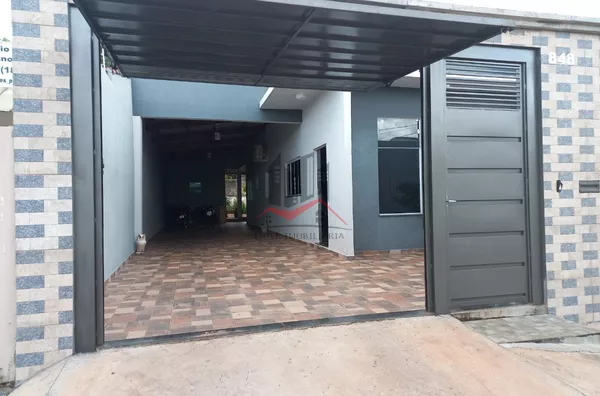 Casa com 1 suíte e dois quartos para venda no Centro de Panorama