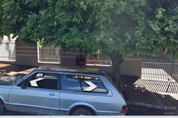 Casa com 3 dormitórios a venda bem localizada no centro de Panorama-SP  