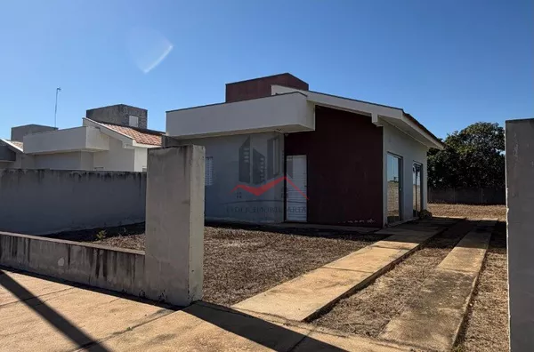 Casa para Venda ás Margens do Rio Paraná 2 quartos,1 sala, 1 Cozinha americana, Lavanderia e área livre nós Fundos