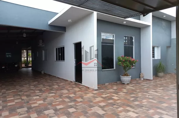 Casa com 1 suíte e dois quartos para venda no Centro de Panorama