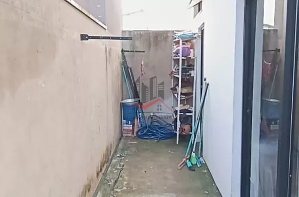 Corredor acesso lavanderia 