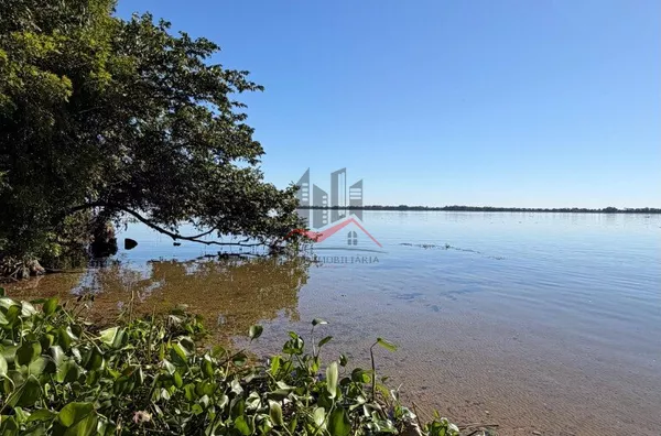 Casa para Venda ás Margens do Rio Paraná 2 quartos,1 sala, 1 Cozinha americana, Lavanderia e área livre nós Fundos