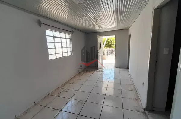 Casa para locação com dois quartos no bairro Marrecas, em Panorama