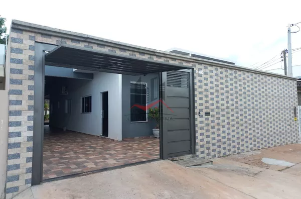 Casa com 1 suíte e dois quartos para venda no Centro de Panorama