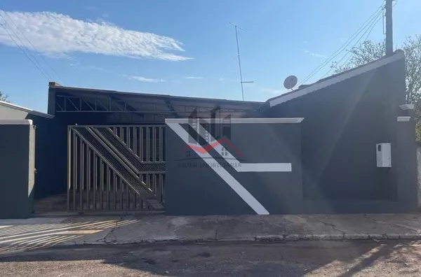 Casa a venda com 4 quartos no bairro Marrecas, em Panorama 