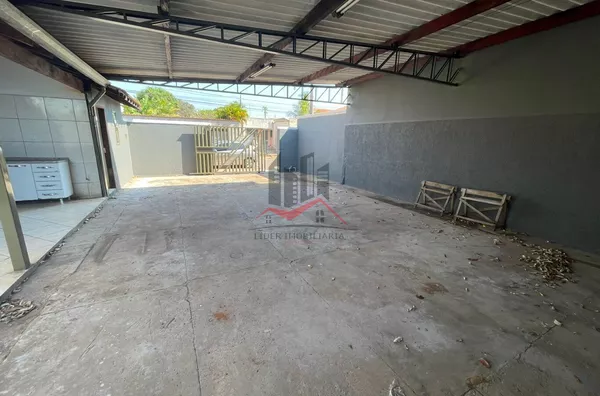 Casa a venda com 4 quartos no bairro Marrecas, em Panorama 