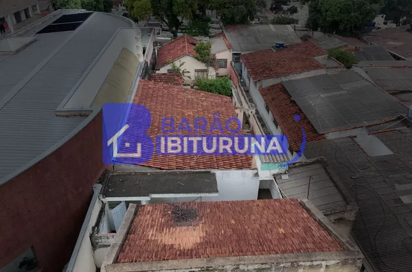 Casa próximo ao TSUNAMI SUSHI