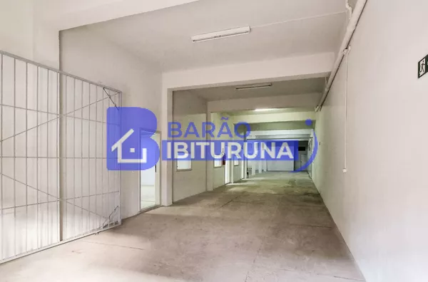 Prédio Comercial no Centro de Governador Valadares