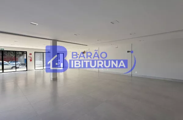 Ponto comercial de esquina no Bairro de Lourdes