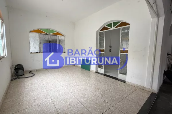 Casa com 2 suítes no Vila Isa