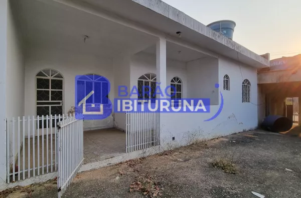 Casa com garagem compartilhada no Vila Isa