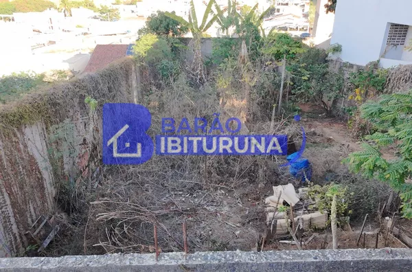 Lote inteiro no Vale do Sol 2