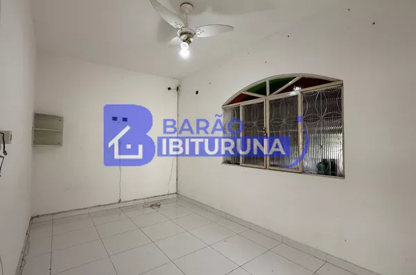 Casa com 2 suítes no Vila Isa