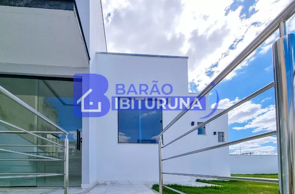 Casa com pé direito duplo no Castanheiras