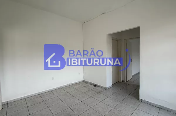 Casa com garagem compartilhada no Vila Isa