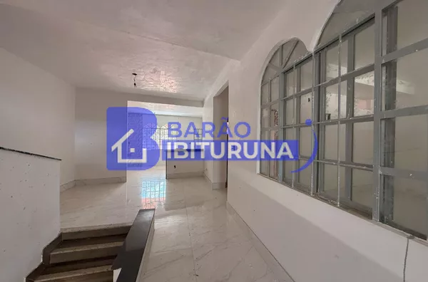 Casa com terraço para aluguel no Vila Parque Ibituruna