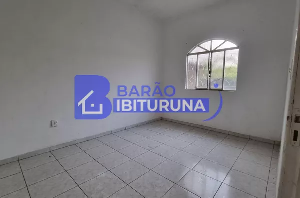 Casa com garagem compartilhada no Vila Isa