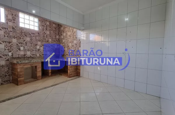 Casa com suíte inacabada à venda!