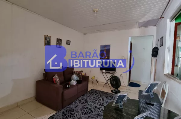 Prédio com ponto comercial e 1 apto no Jardim Ipê, Governador Valadares