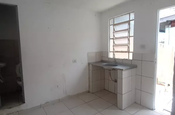 Casa para aluguel, 1 quarto(s),  Parque Boturussu, São Paulo