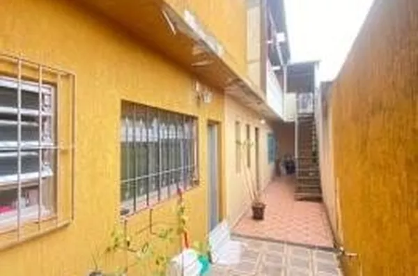  Lindo Sobrado à Venda! 