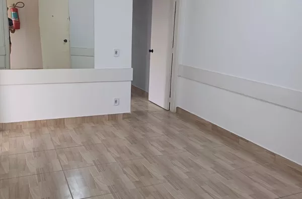 Sala Comercial Disponível Para Locação -  na Penha!