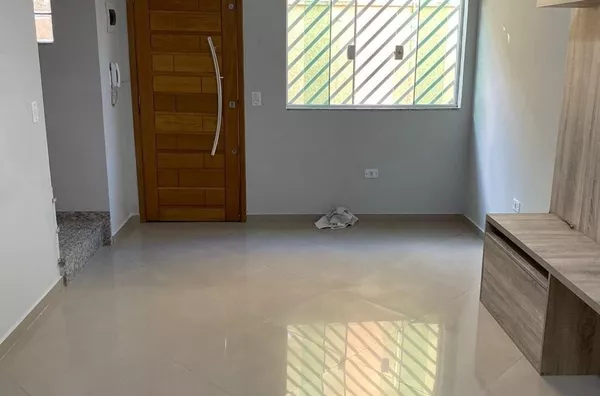 A Casa em Condomínio dos seus sonhos na Vila Santana – Zona Leste!