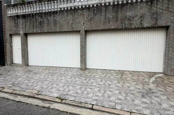Oportunidade imperdível na Ponte Rasa! - Sobrado à Venda