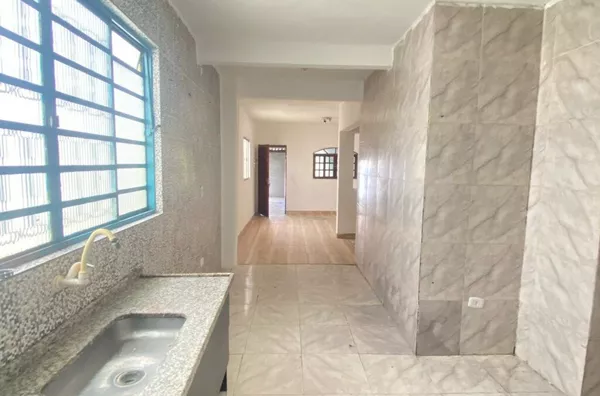 Casa para aluguel, 3 quarto(s),  Vila Paranaguá, São Paulo