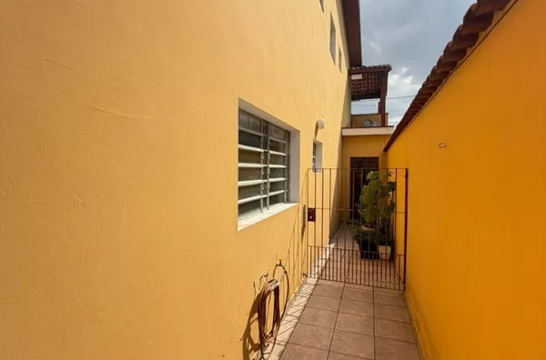 Sobrado à Venda - Jardim Popular