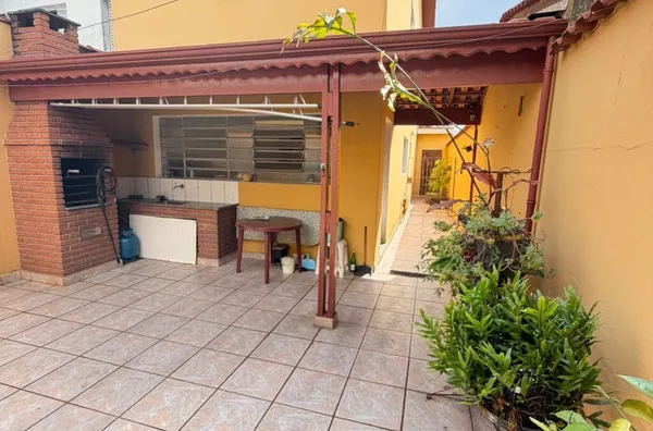 Sobrado à Venda - Jardim Popular