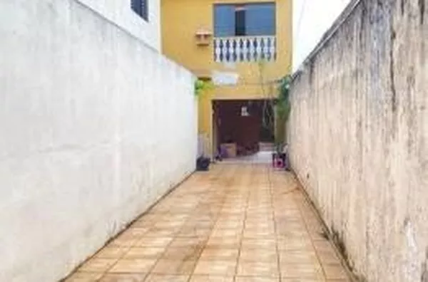  Lindo Sobrado à Venda! 