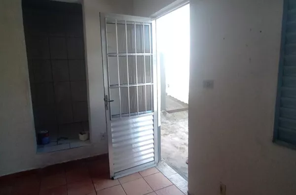 Casa para Locação – Jd Danfer