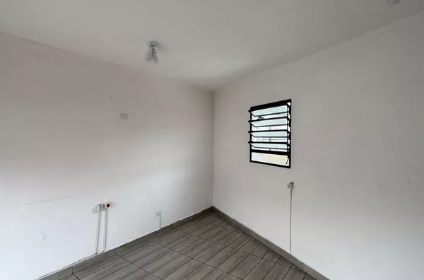 Sala comercial térrea para aluguel,  Vila Paranaguá, São Paulo