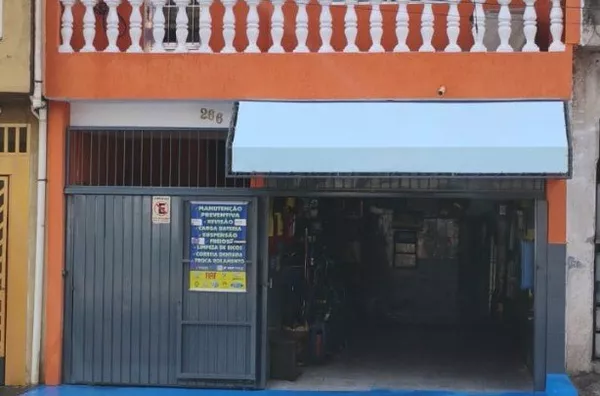 Sobrado com sala comercial à Venda no Jardim São Carlos – Oportunidade Única!