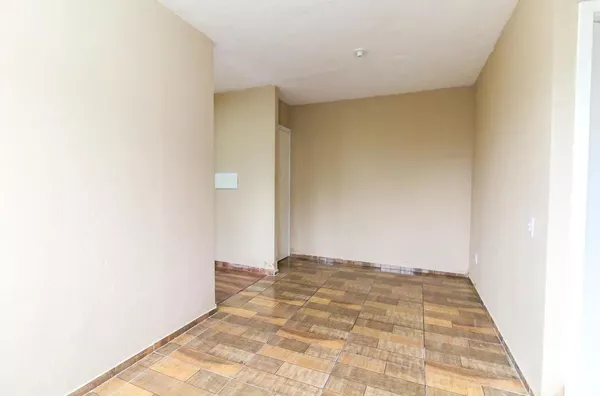 Apartamento com 02 dormitórios em Itaquera, com fácil acesso aos pontos de ônibus.