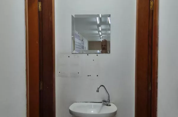 Sobreloja Comercial no Tatuapé – 100m², Próxima ao Metrô