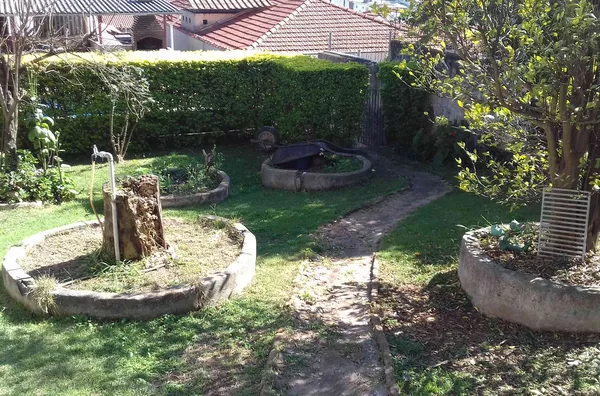 Casa com piscina na Vila RÃ©