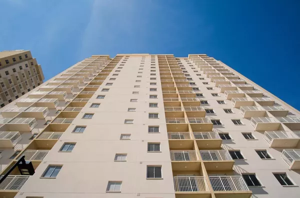 Apartamento Novo com Sacada – 5 min da Estação Penha