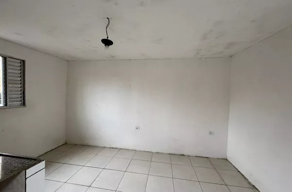 Casa com 01 cômodo,  Jardim Coimbra, São Paulo