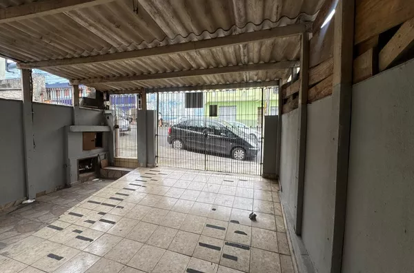 Sobrado com 02 dormitórios, sala grande, cozinha, banheiro, área de serviço, quintal, vaga para carro, independente - Foto 15