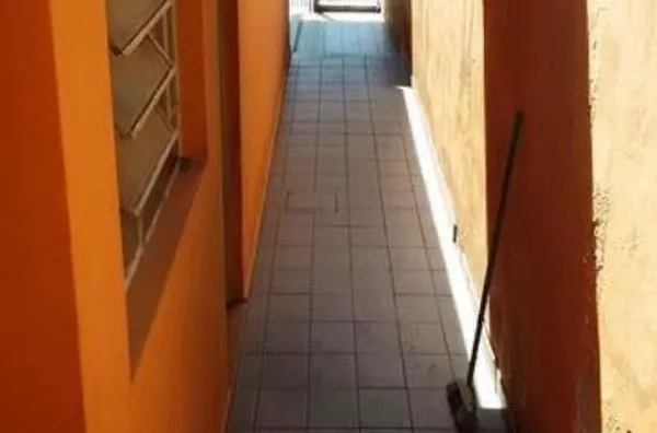 3 Casas em Terreno de 250 m² – Ideal para Morar e Investir