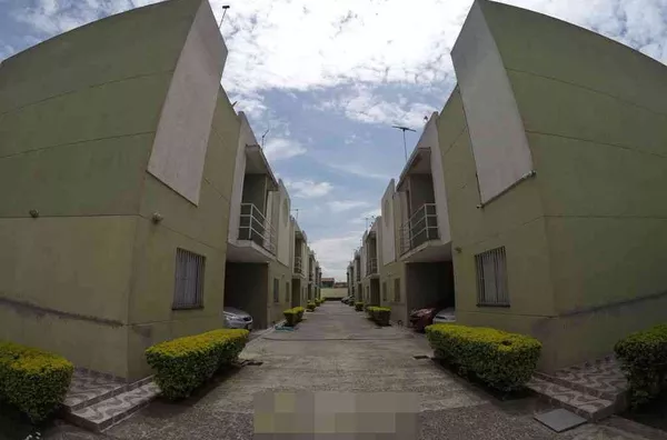 Casa para venda com 02 dormitórios