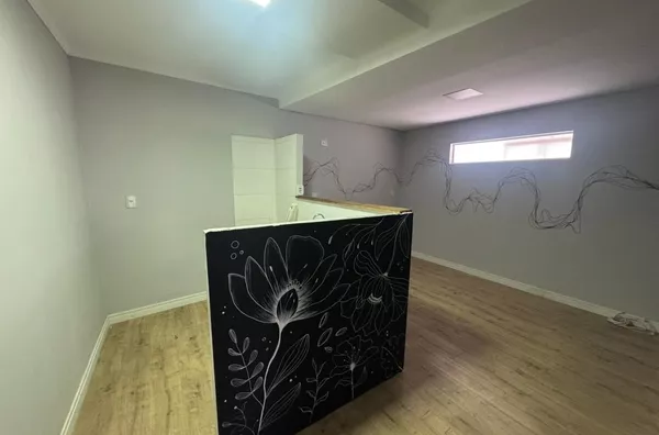 Casa térrea com 01 dormitório, cozinha americana, banheiro e área de serviço. Travessa da Avenida Esperantina, fácil aceso aos metrôs e aos pontos de ônibus. Uso residencial ou comercial. - Foto 5